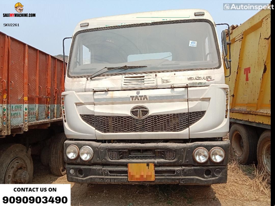 TATA SIGNA 4923 HORSE